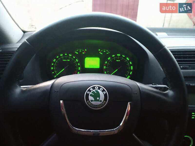 Ліфтбек Skoda Octavia 2008 в Дніпрі