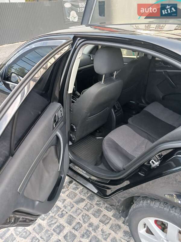 Ліфтбек Skoda Octavia 2008 в Львові