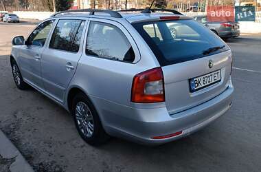 Универсал Skoda Octavia 2011 в Сарнах