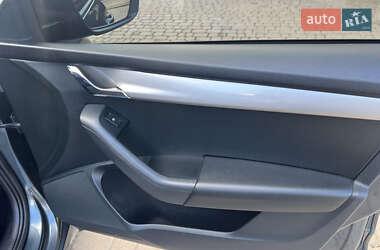 Ліфтбек Skoda Octavia 2018 в 