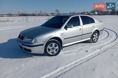 Лифтбек Skoda Octavia 2005 в 