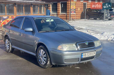 Ліфтбек Skoda Octavia 2004 в Києві