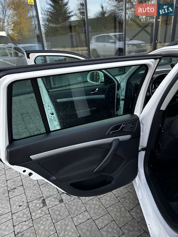 Універсал Skoda Octavia 2012 в Ужгороді