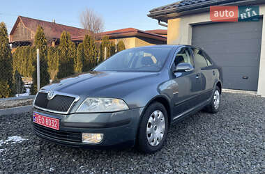 Лифтбек Skoda Octavia 2006 в Луцке