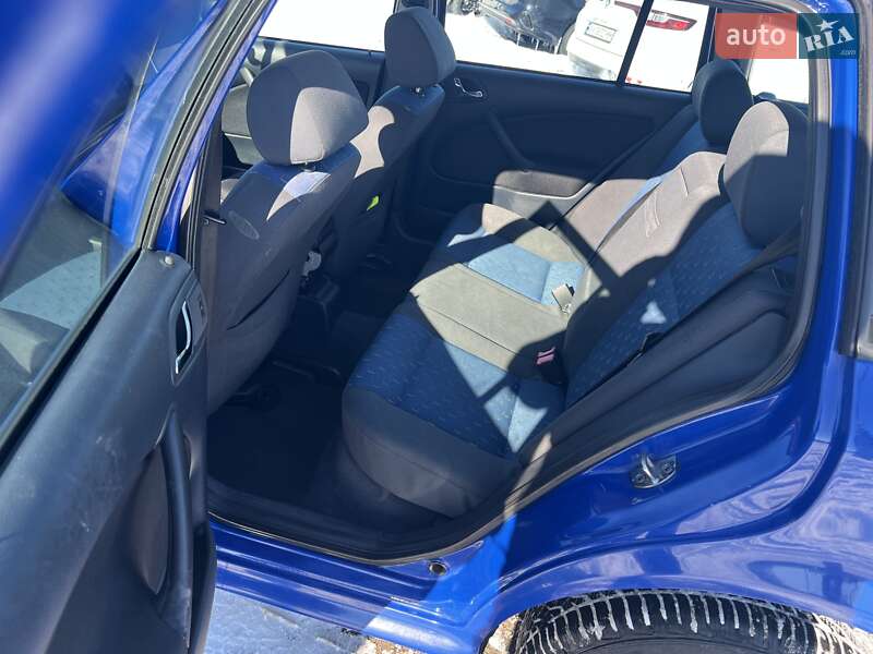 Универсал Skoda Octavia 2002 в Лозовой