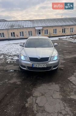 Лифтбек Skoda Octavia 2010 в Умани