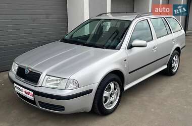 Универсал Skoda Octavia 2002 в Виннице