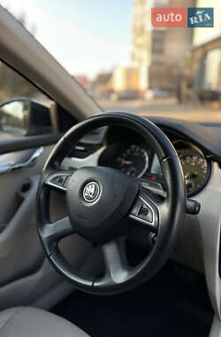 Лифтбек Skoda Octavia 2014 в Кропивницком