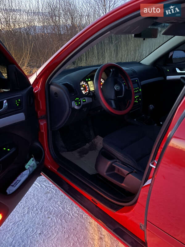 Универсал Skoda Octavia 2009 в Овруче