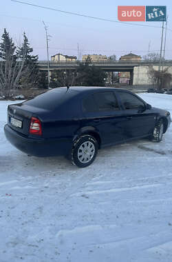 Лифтбек Skoda Octavia 2001 в Киеве