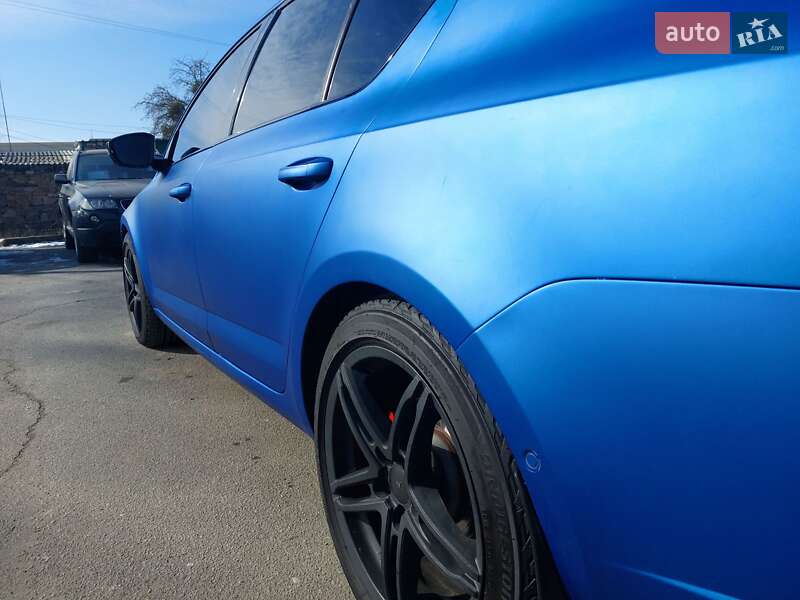 Лифтбек Skoda Octavia 2015 в Житомире