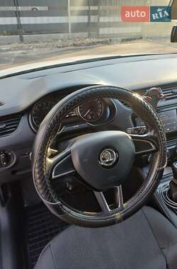 Універсал Skoda Octavia 2015 в Дрогобичі