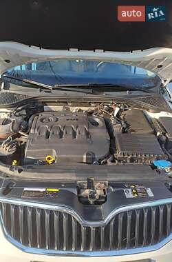 Універсал Skoda Octavia 2015 в Дрогобичі