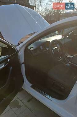Універсал Skoda Octavia 2015 в Дрогобичі