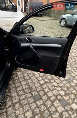 Универсал Skoda Octavia 2011 в 