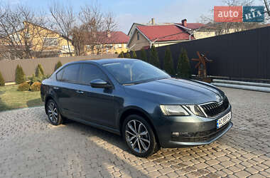 Ліфтбек Skoda Octavia 2018 в 