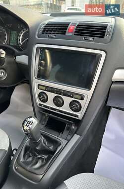 Лифтбек Skoda Octavia 2008 в 