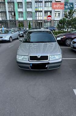 Лифтбек Skoda Octavia 2009 в 