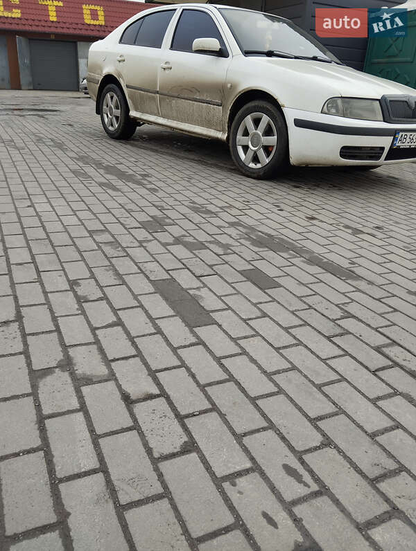 Лифтбек Skoda Octavia 2004 в Уланове