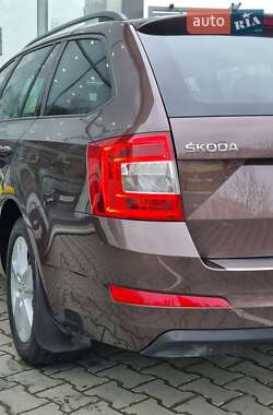 Универсал Skoda Octavia 2015 в Одессе