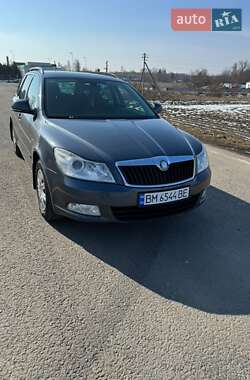 Универсал Skoda Octavia 2012 в Ромнах