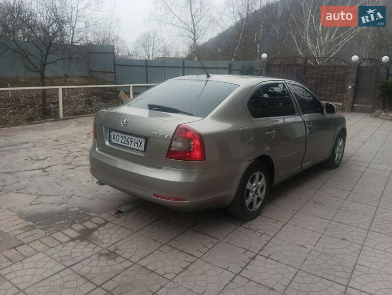 Лифтбек Skoda Octavia 2009 в Мукачево