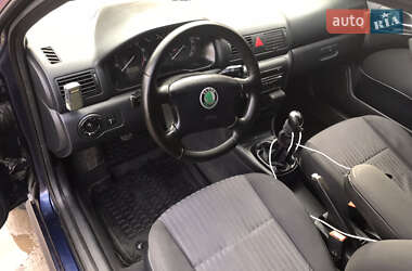 Лифтбек Skoda Octavia 2001 в 