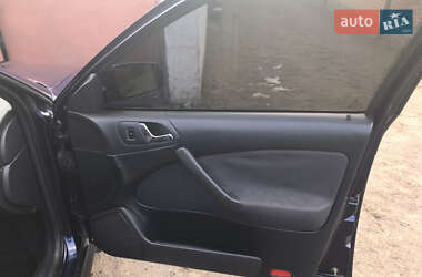 Лифтбек Skoda Octavia 2001 в 