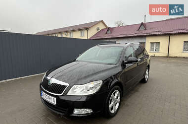 Універсал Skoda Octavia 2012 в Острозі