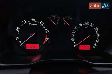 Универсал Skoda Octavia 2002 в 