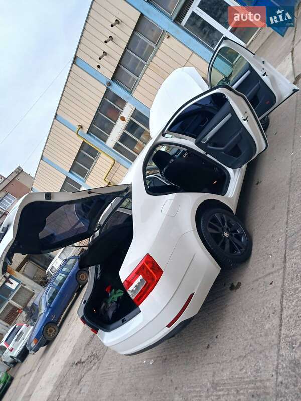 Ліфтбек Skoda Octavia 2019 в Ужгороді