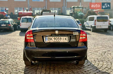 Лифтбек Skoda Octavia 2008 в 