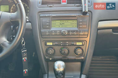 Лифтбек Skoda Octavia 2008 в 
