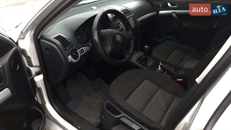 Універсал Skoda Octavia 2006 в Дніпрі