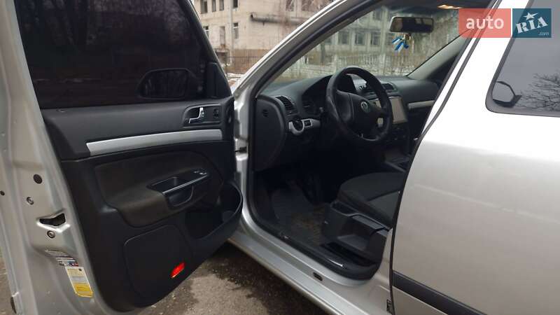 Універсал Skoda Octavia 2006 в Дніпрі