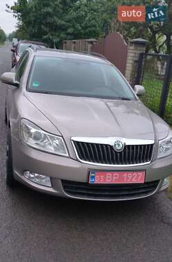 Універсал Skoda Octavia 2012 в 