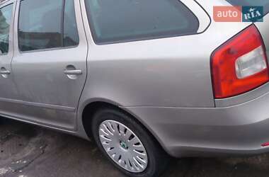 Універсал Skoda Octavia 2012 в 