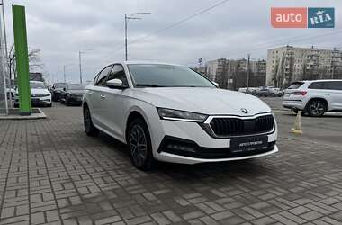 Лифтбек Skoda Octavia 2020 в Киеве