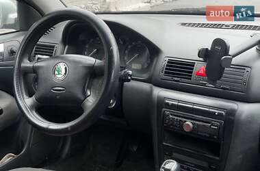 Ліфтбек Skoda Octavia 2004 в 