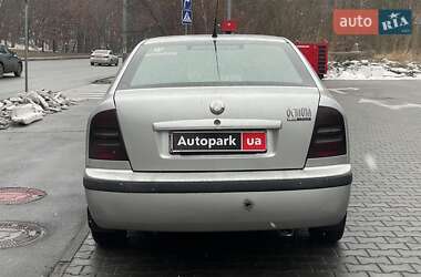 Ліфтбек Skoda Octavia 2004 в 