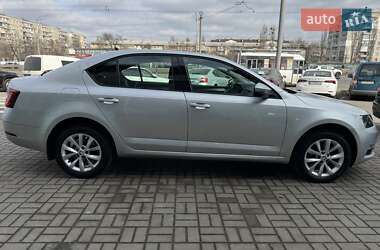 Лифтбек Skoda Octavia 2019 в Киеве