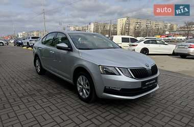 Лифтбек Skoda Octavia 2019 в Киеве