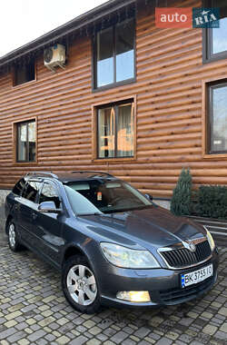 Универсал Skoda Octavia 2009 в Сарнах