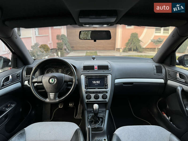 Лифтбек Skoda Octavia 2006 в Черновцах