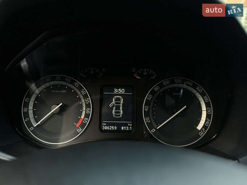 Лифтбек Skoda Octavia 2006 в Черновцах