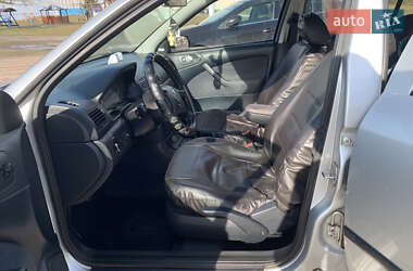 Лифтбек Skoda Octavia 2003 в 