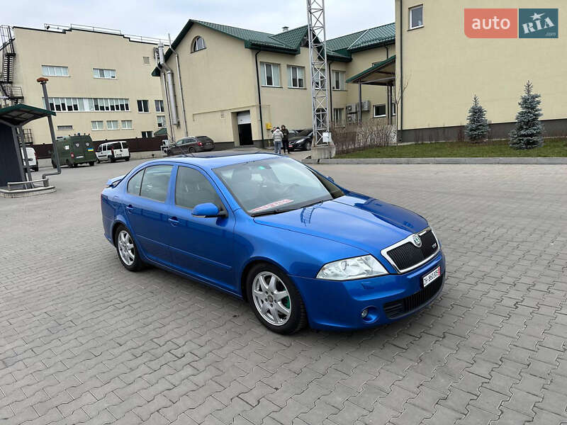 Лифтбек Skoda Octavia 2006 в Луцке