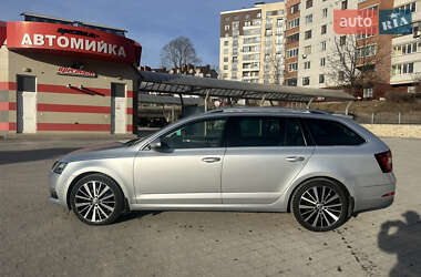 Универсал Skoda Octavia 2017 в Тернополе