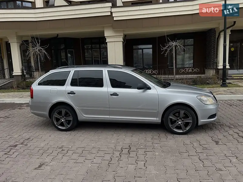 Універсал Skoda Octavia 2011 в 