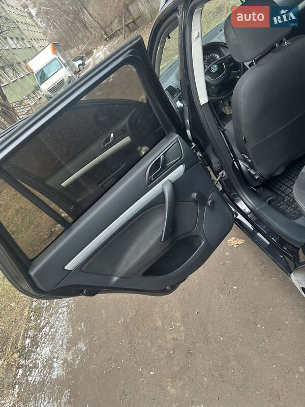 Универсал Skoda Octavia 2011 в Львове